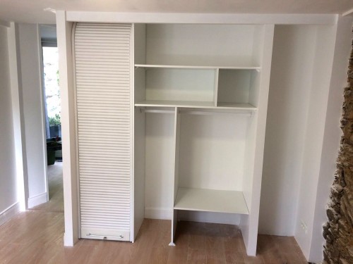 Aménagement d'un espace rangement des vêtements