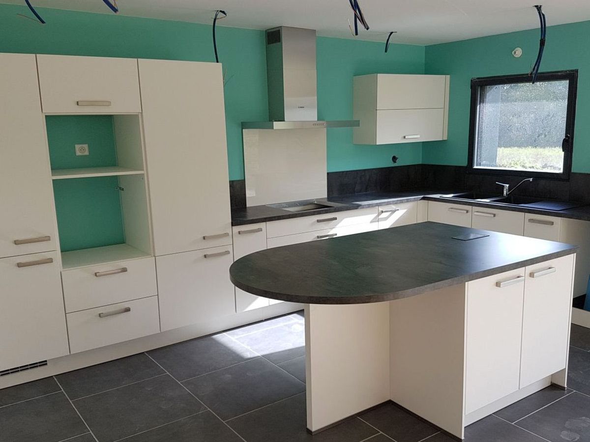 Peinture d'une cuisine : rendu après la pose