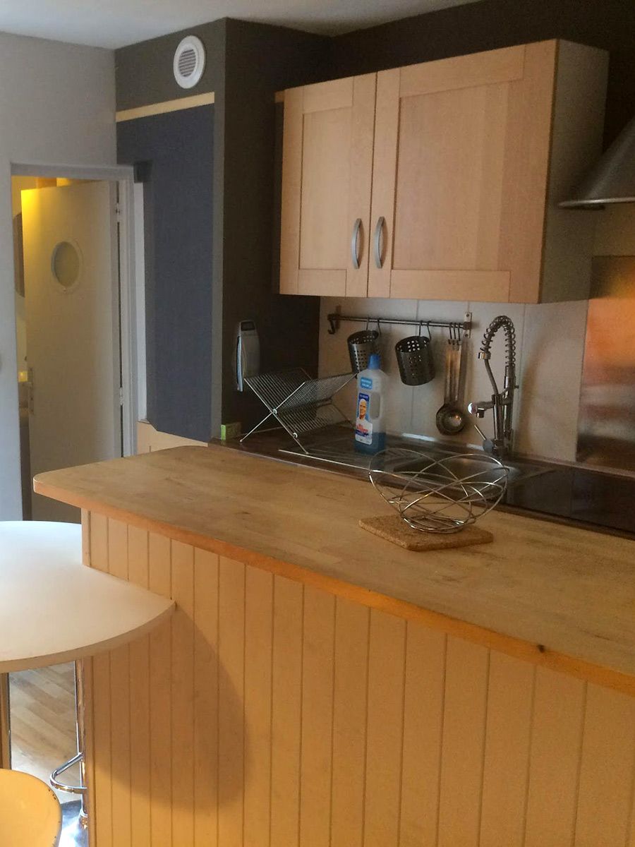 Peinture complète d'une cuisine (après montage) dans un appartement