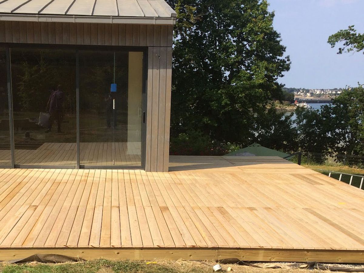 Terrasse bois de 70m² en Tali