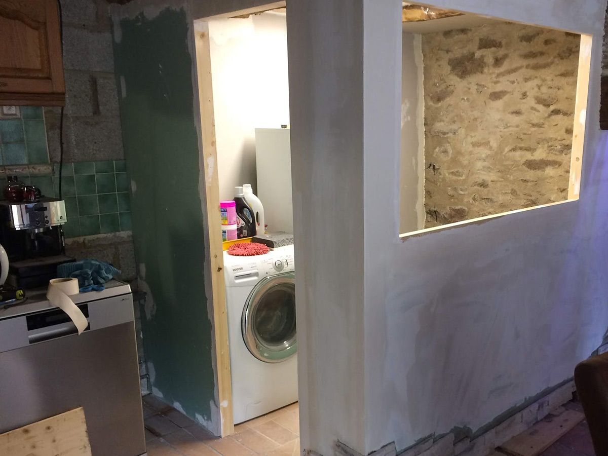 Aménagement d'une arrière-cuisine dans un ancienne habitation